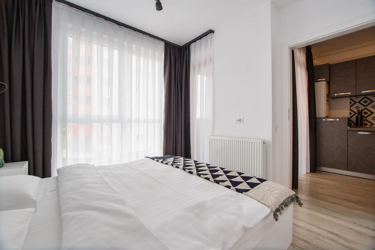 Trendy Apartment Near City Center Oradea Exterior foto
